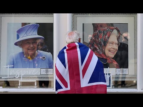 "L’impact du règne d'Elisabeth II", selon R. Fitzwilliams, spécialiste de la monarchie britannique